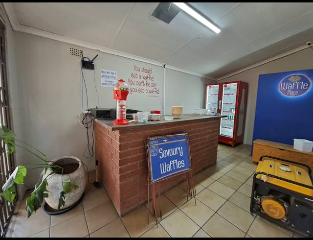 250M² RESTAURANT FOR SALE IN THREE RIVERS